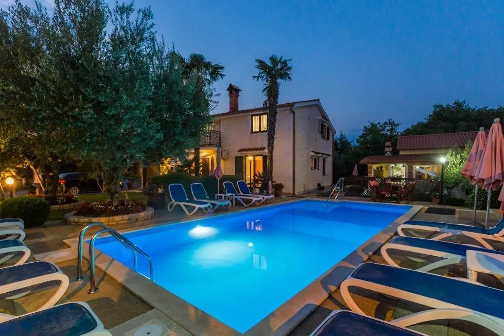 Nena Apartman Apartment Porec