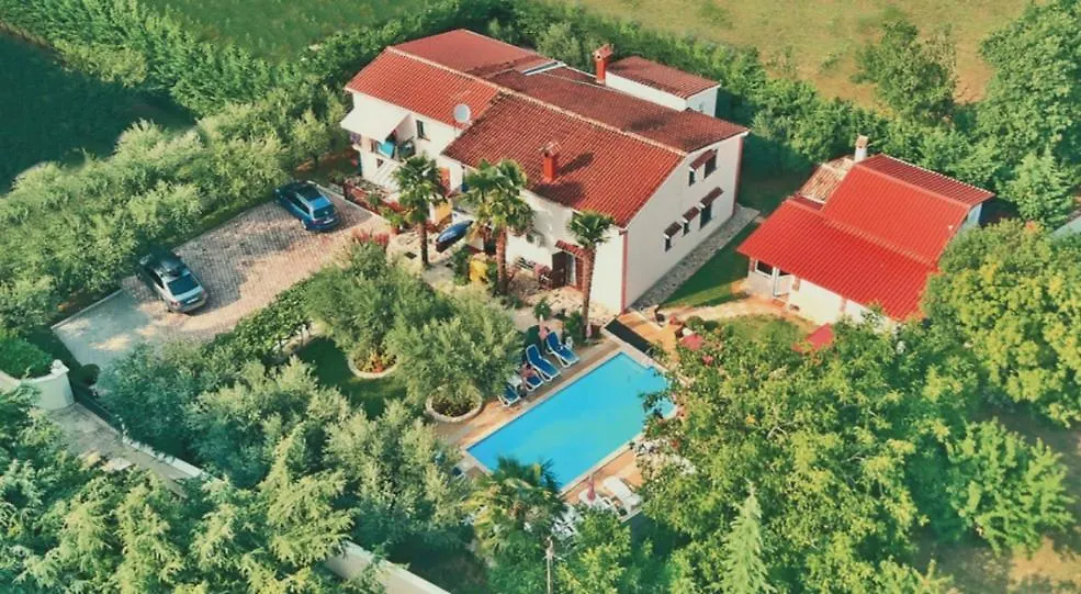 Nena Apartman Apartment Porec