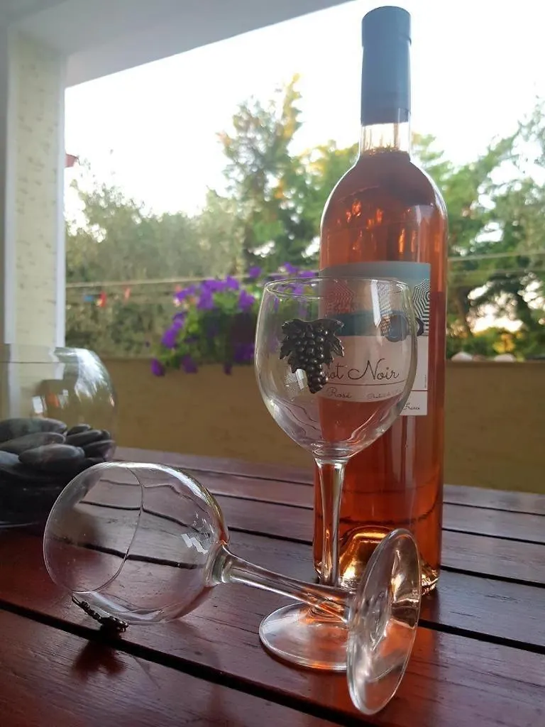 Nena Apartman Apartment Porec